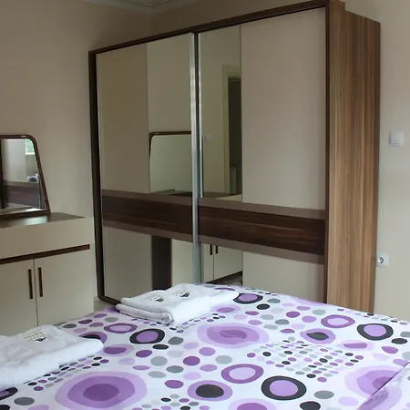 Appartamento Rahal Vip 1 *